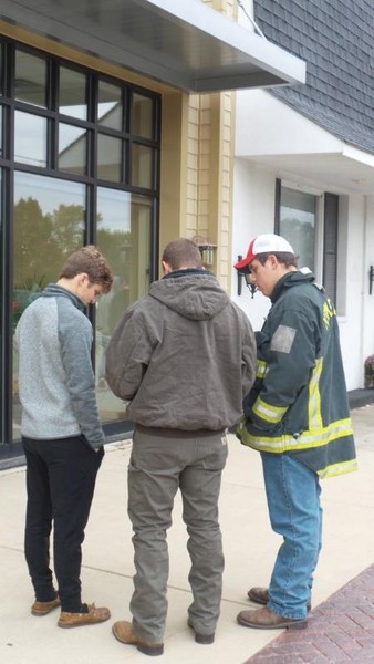 Fire-Rescue-EMS Students Learning about building fires.